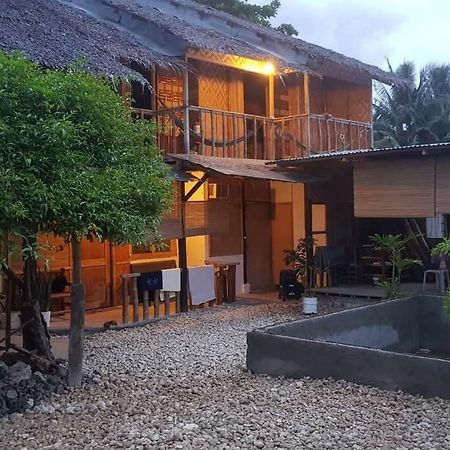 Babu Backpackers Inn Moalboal Exterior foto